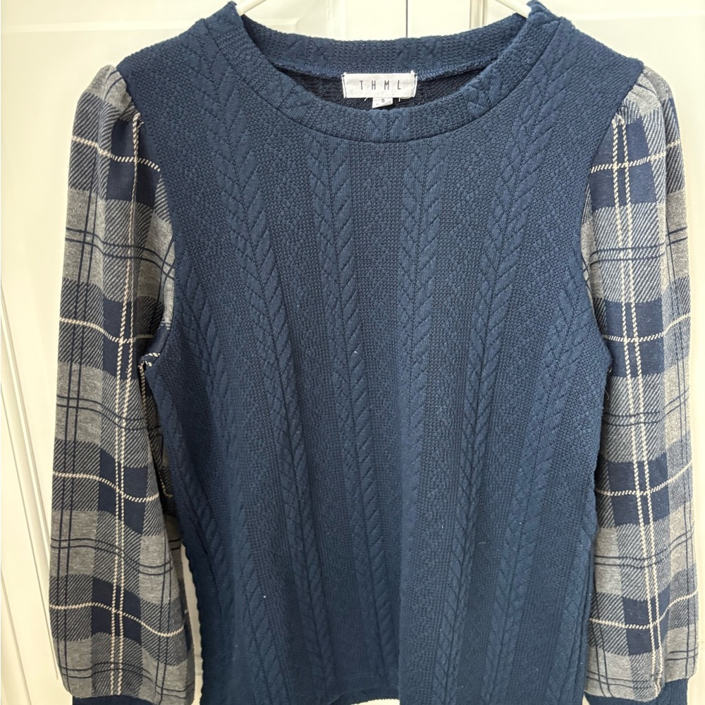 THML Blue and Gray Plaid Sleeve Top
